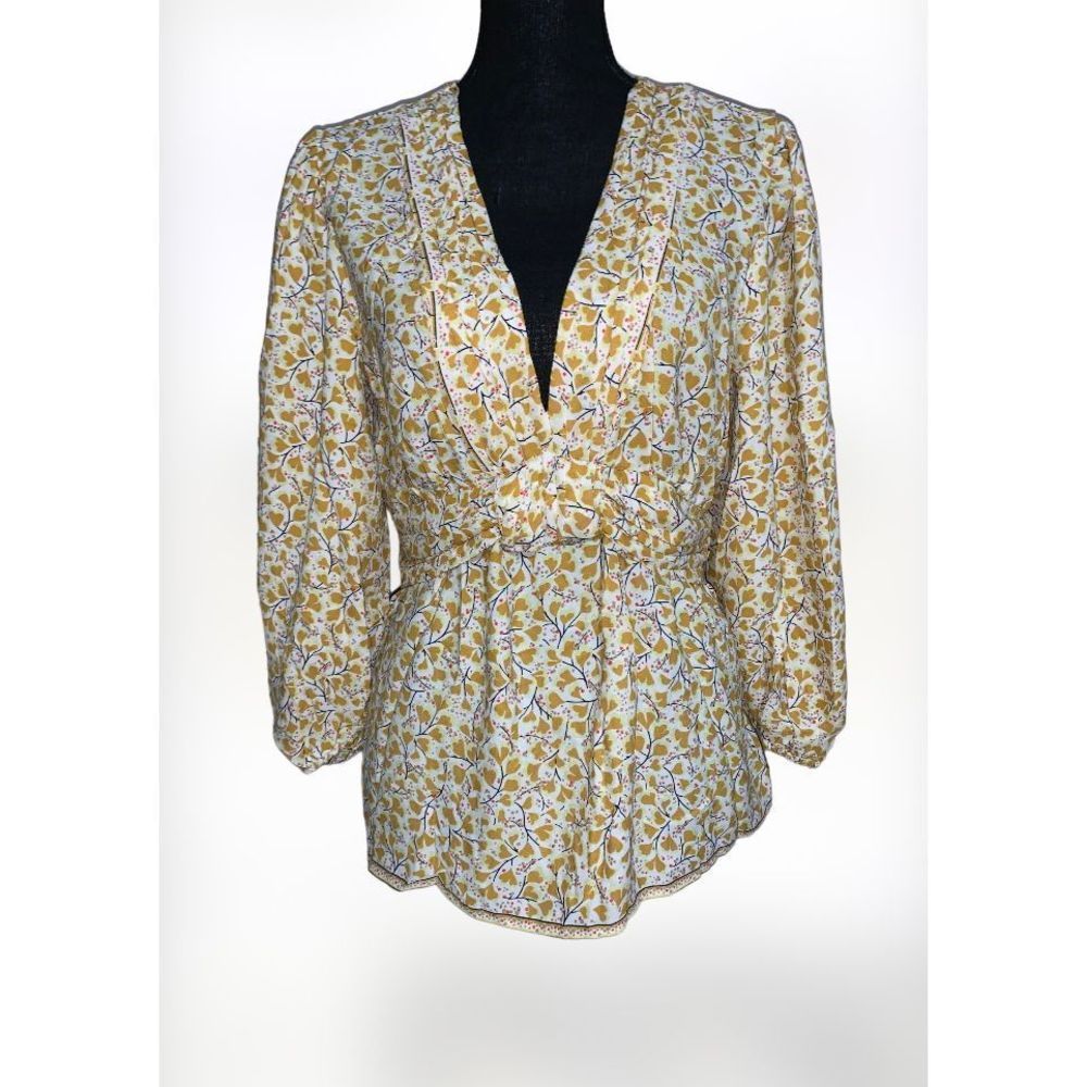 NWT Max Studio Printed V-neck Blouse - Large